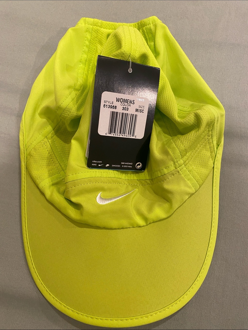 Nike Women’s Neon Yellow/Green Hat with White Swoosh - Picture 4 of 4